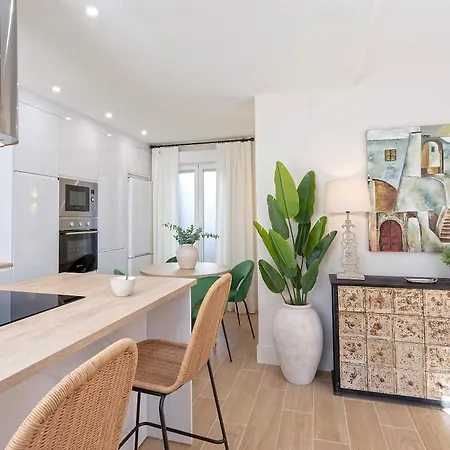 Genteel Plaza San Francisco Apartment *